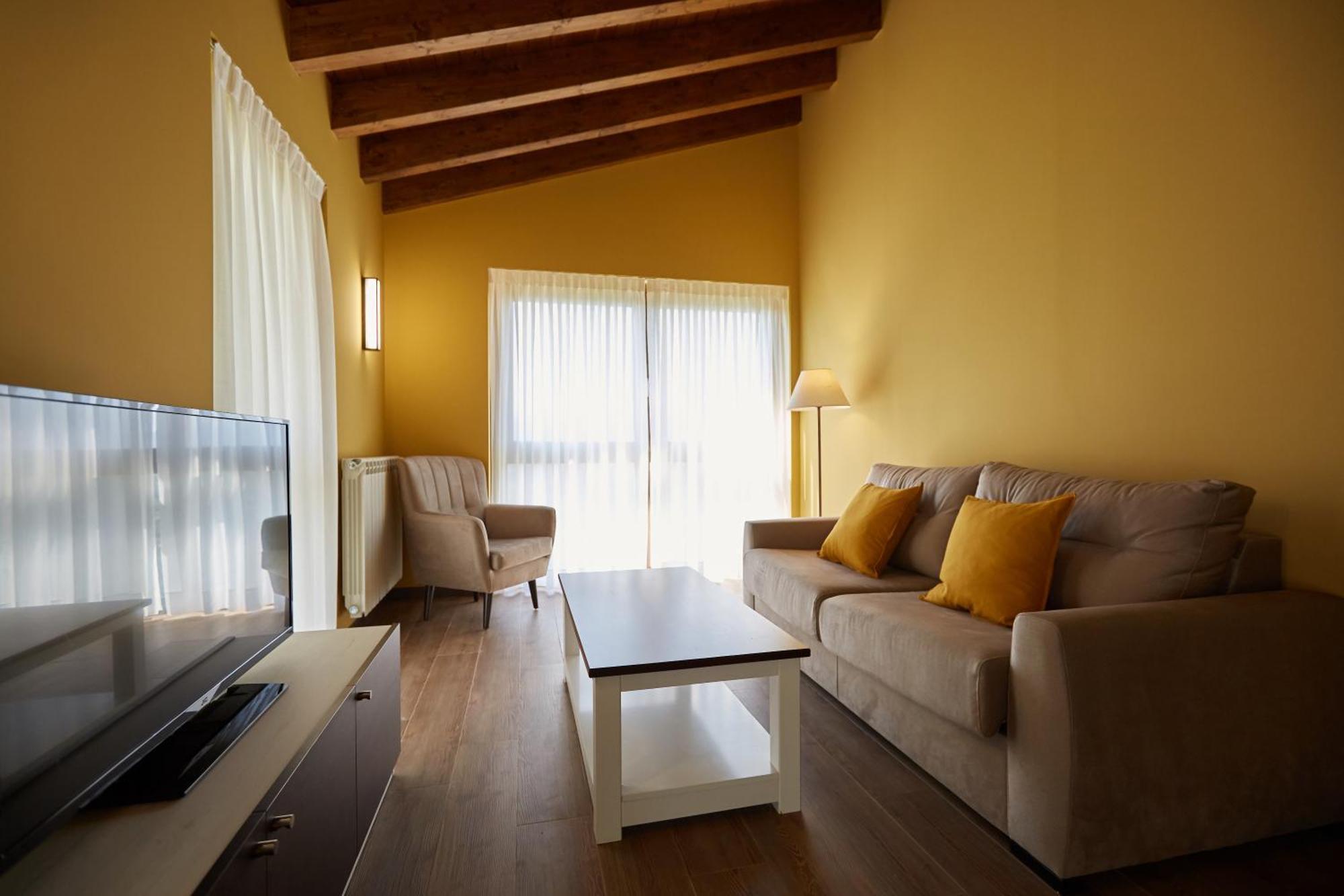 Apartamentos Rurales Casa La Piedra Кольия Экстерьер фото