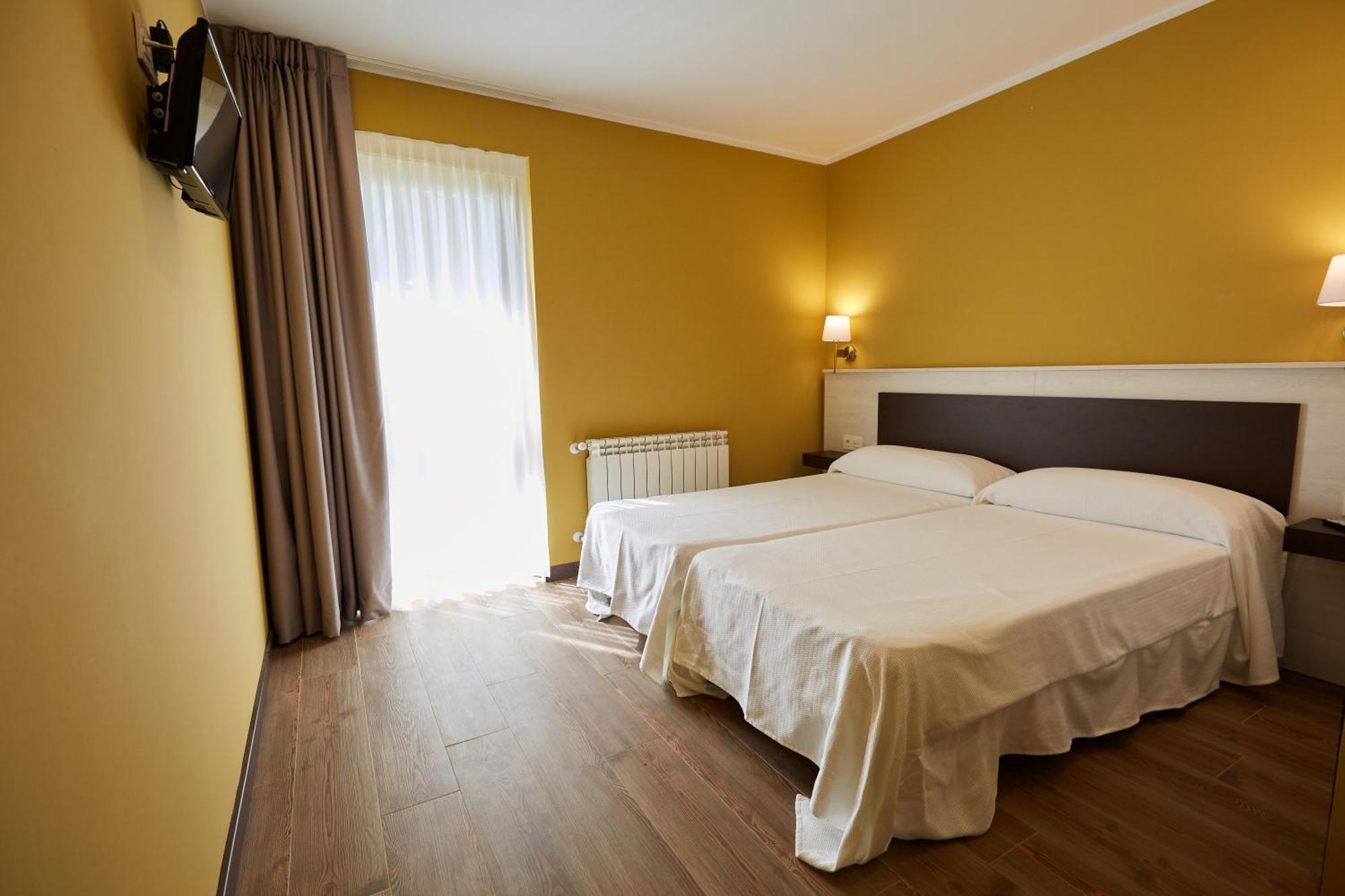 Apartamentos Rurales Casa La Piedra Кольия Экстерьер фото